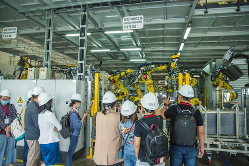 新势力为何为新？走进金康赛力斯工厂，探寻“金翅膀”背后的答案